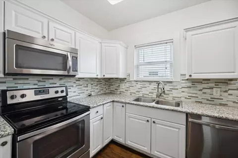 2611 Isabella St, Houston, TX 77004