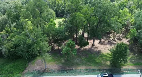 2865 Delaware St, Beaumont, TX 77703
