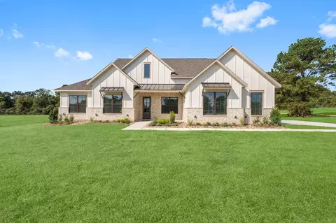 124 El Paso Bnd, New Waverly, TX 77358