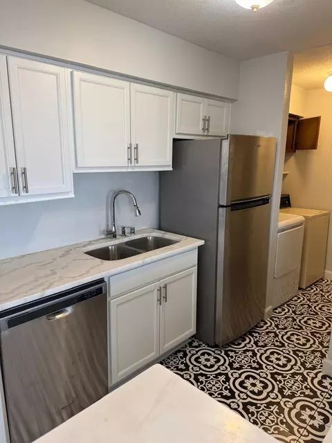 10603 S Wilcrest Dr #35, Houston, TX 77099