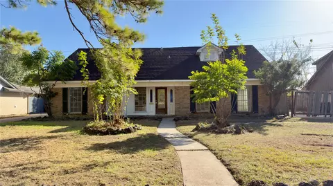 7919 Twin Hills Dr, Houston, TX 77071