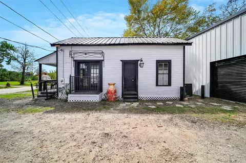 Exterior - 106 Spring School Rd, Spring, TX 77373 photo 2 of 7