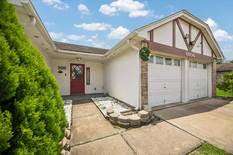 6906 Grant Dr, Richmond, TX 77469