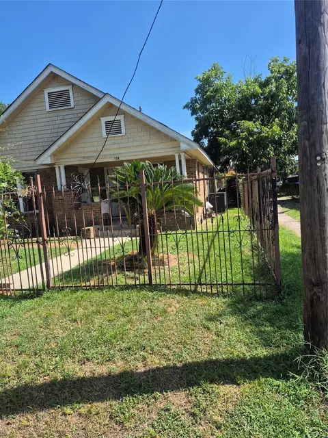 528 Caplin St, Houston, TX 77022