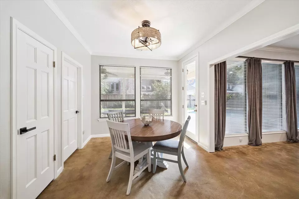 Dining - 5006 Sandy Cedar Dr, Kingwood, TX 77345 photo 3 of 3