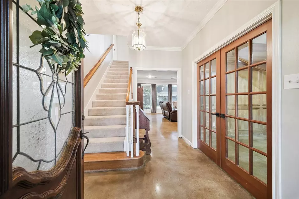 Entry Way - 5006 Sandy Cedar Dr, Kingwood, TX 77345 photo 1 of 2