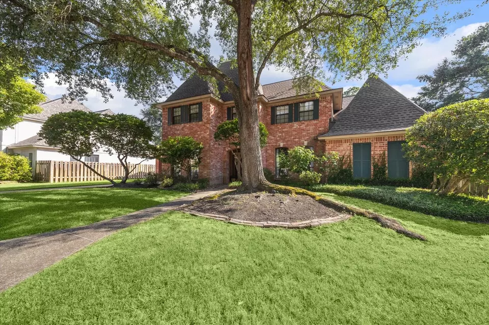 Exterior - 5006 Sandy Cedar Dr, Kingwood, TX 77345 photo 4 of 8