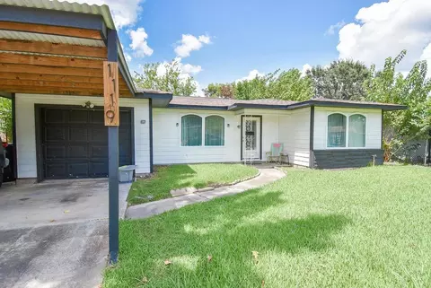 1119 Regal St, Houston, TX 77034