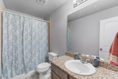 Bath - 15120 Arrowhead Loop E, Willis, TX 77378 photo 2 of 2