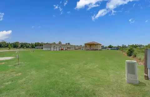 1243 Road 5263, Cleveland, TX 77327