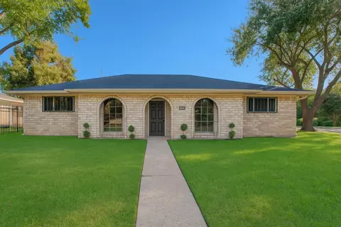 11323 Sageking Dr, Houston, TX 77089