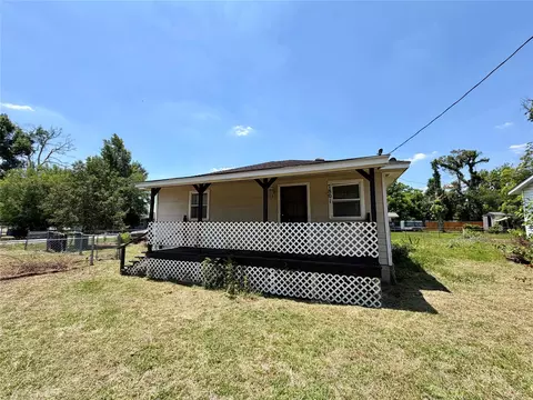 7801 Glass St, Houston, TX 77016