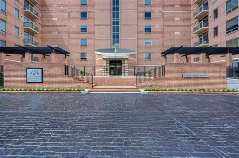 1 Waterway Ct #3F/4F, The Woodlands, TX 77380