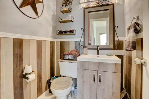 Bath - 7022 Treaschwig Rd, Spring, TX 77373 photo 3 of 3