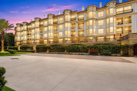 7575 Kirby Dr #1113, Houston, TX 77030