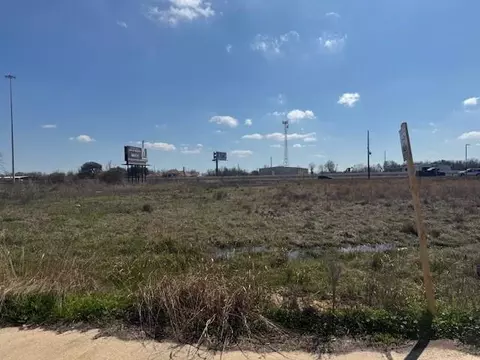 34508 Katy Freeway Hwy, Brookshire, TX 77423