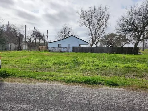 1303 2nd Ave S, Texas City, TX 77590