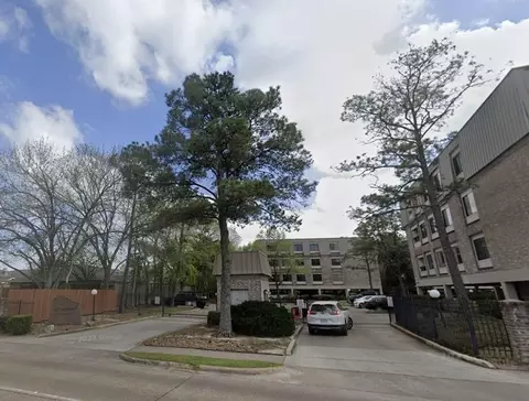 2211 S Braeswood Blvd #23B, Houston, TX 77030