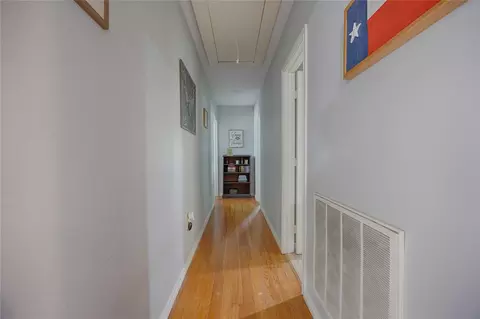Entry Way - 403 E 7th St, Flatonia, TX 78941 photo 1 of 1