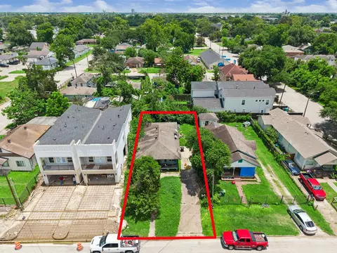 5208 Gano St, Houston, TX 77009