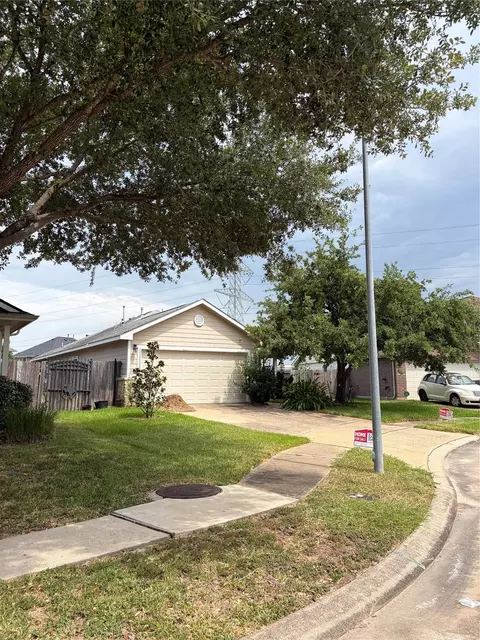 11042 Warath Oak Ct, Houston, TX 77065