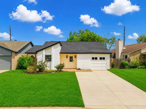 13330 Chimney Sweep Dr, Houston, TX 77041