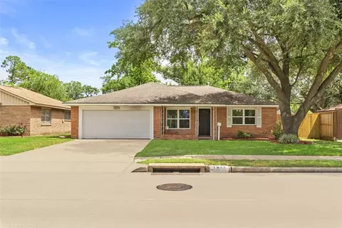 9614 Hammerly Blvd, Houston, TX 77080