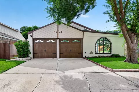 4223 Wildacres Dr, Houston, TX 77072