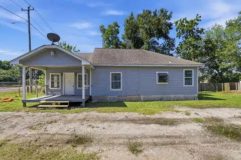 6803 Donlen St, Houston, TX 77022