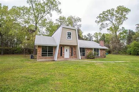 354 Smith Dr, Onalaska, TX 77360 photo 1