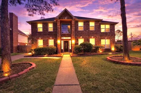 14302 Ardwell Dr, Sugar Land, TX 77498