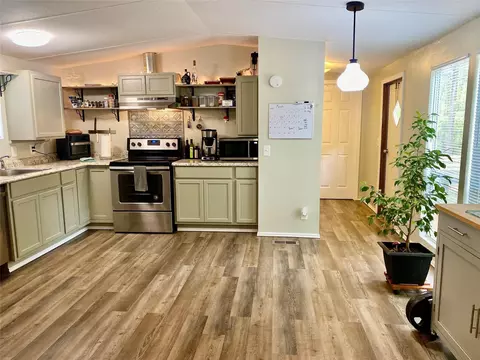 Kitchen - 1216 Cardinal Ln, Trinity, TX 75862 photo 1 of 2