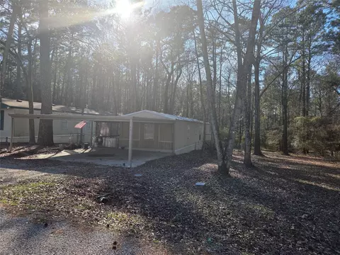 Exterior - 1216 Cardinal Ln, Trinity, TX 75862 photo 6 of 9