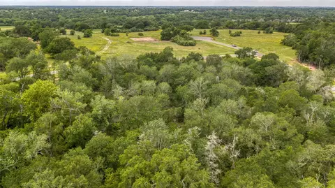 2-20 Prairie Blossom Way, Brenham, TX 77833