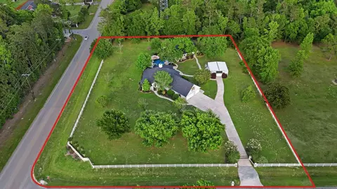8001 Hills Pkwy, Montgomery, TX 77316