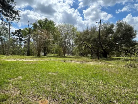 80 Tidwell Ln, Cleveland, TX 77328