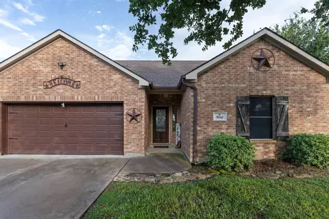 5942 Wild Flower Rd, Sealy, TX 77474