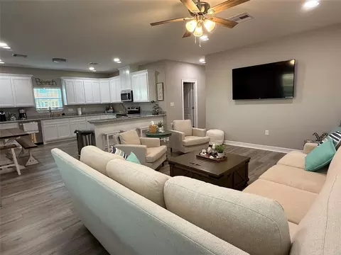 Living - 528 Thunder Rd, Surfside Beach, TX 77541 photo 4 of 5