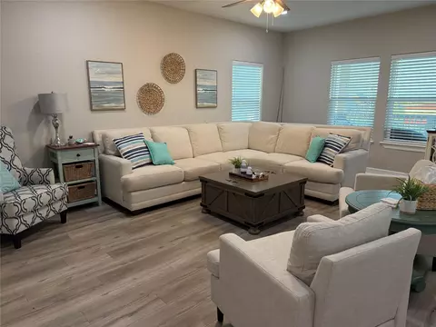 Living - 528 Thunder Rd, Surfside Beach, TX 77541 photo 3 of 5