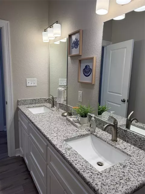Bath - 528 Thunder Rd, Surfside Beach, TX 77541 photo 1 of 4