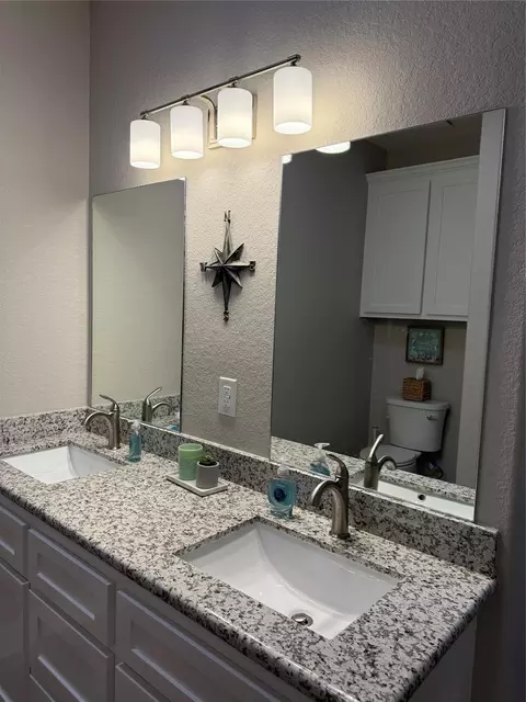Bath - 528 Thunder Rd, Surfside Beach, TX 77541 photo 3 of 4