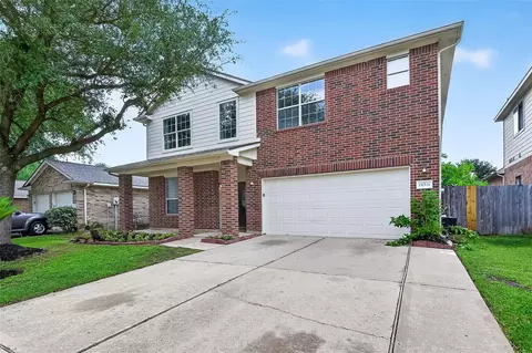 16311 Yabbie Dr, Sugar Land, TX 77498