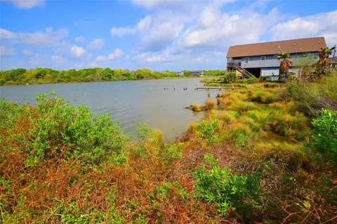 000 Todville Rd, Seabrook, TX 77586
