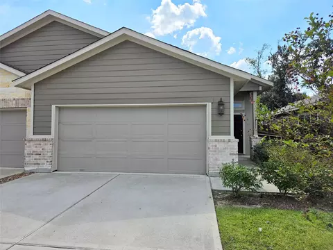 9797-9801 Grosbeak Ln, Magnolia, TX 77354