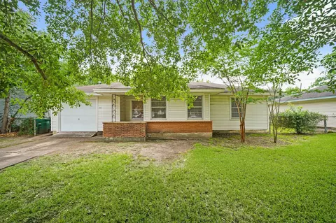 5814 Darnell St, Houston, TX 77074