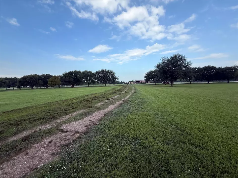  6607 S Mallard Dr, Fulshear, TX 77441 photo 12