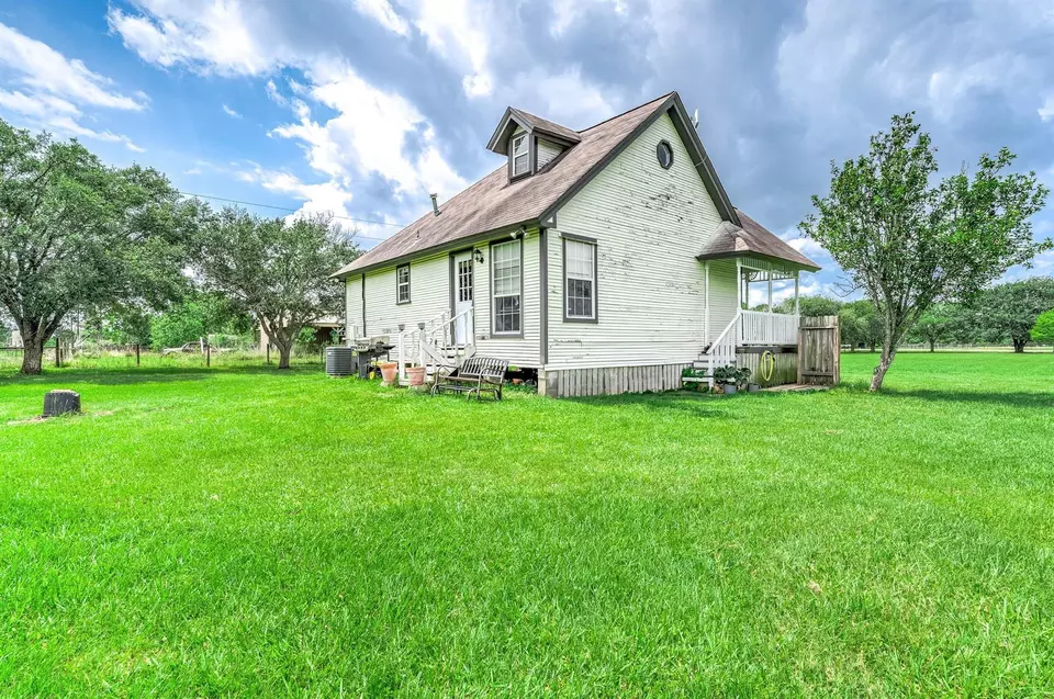  6607 S Mallard Dr, Fulshear, TX 77441 photo 6
