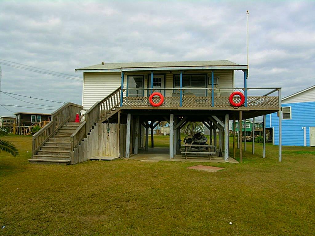 322 Surf Dr, Freeport, TX 77541 photo 1