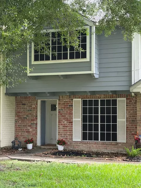 3208 Indian Trl #6, Baytown, TX 77521