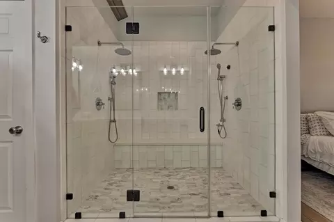 Bath - 6515 Glenhill Dr, Spring, TX 77389 photo 4 of 8